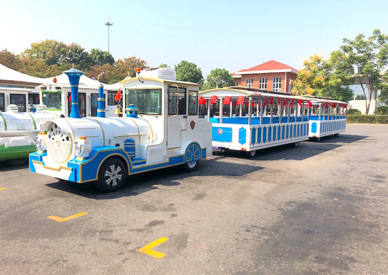 72座鋰電火車（一拖二、半封閉式）